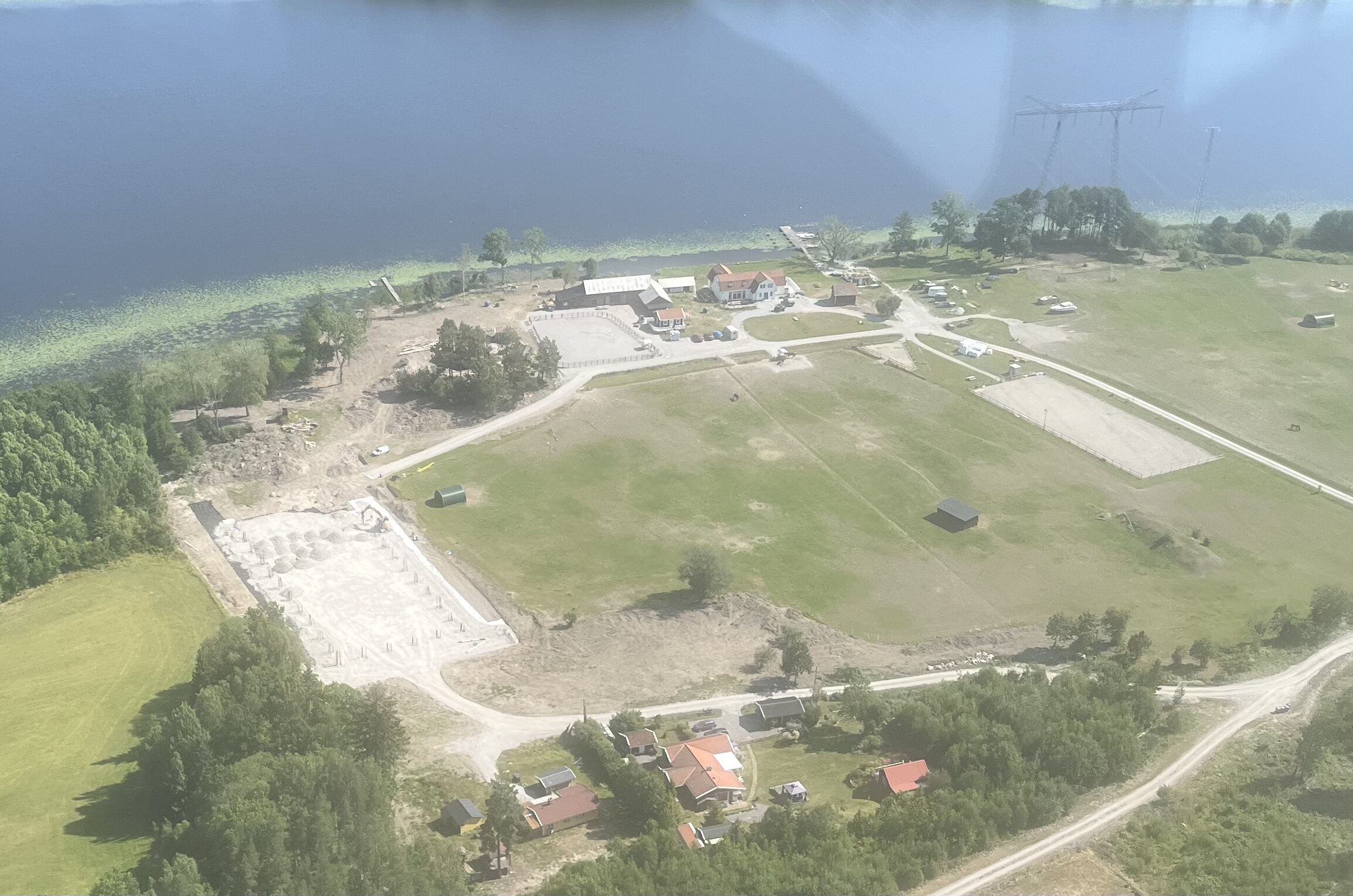 Grunden till ridhuset byggs
